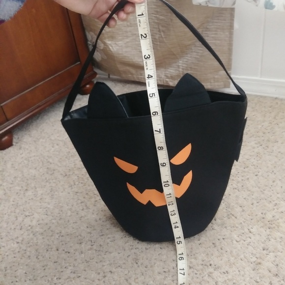 NEW Halloween Bat Bucket - Picture 4 of 6